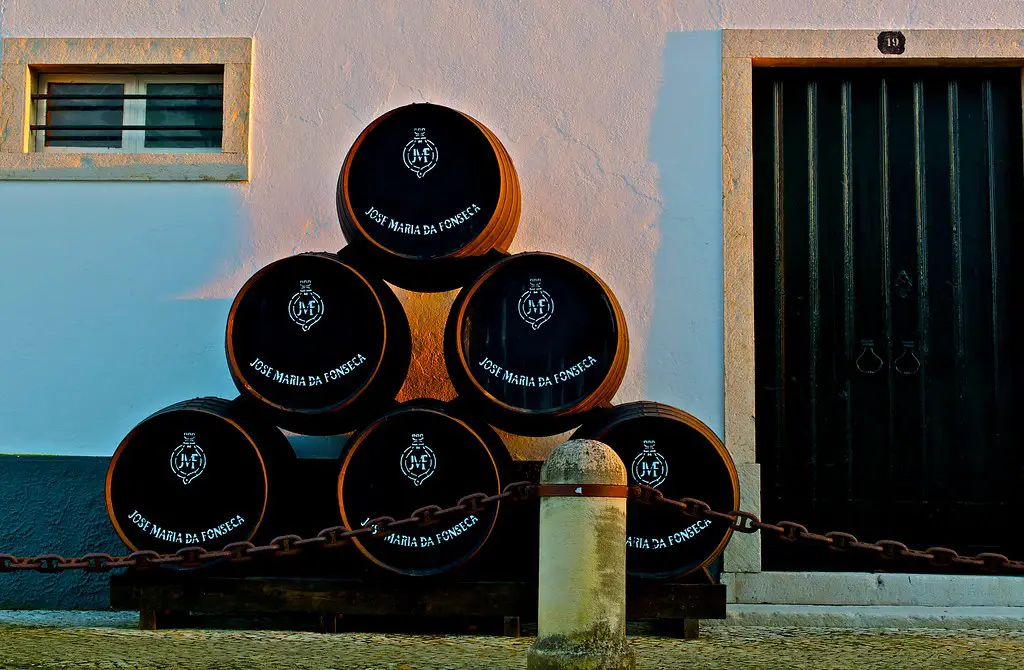 A Guide to Portuguese Moscatel de Setúbal Wine